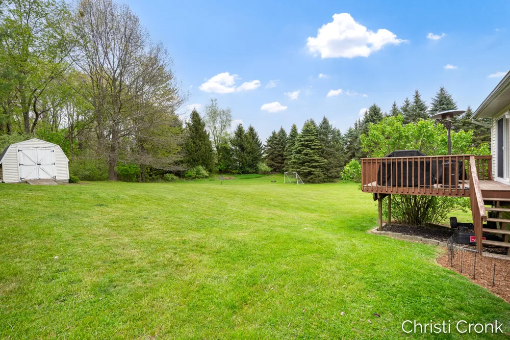 8414 Windstone Drive NE Rockford, MI 49341
