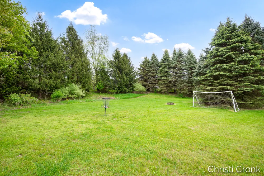 8414 Windstone Drive NE Rockford, MI 49341