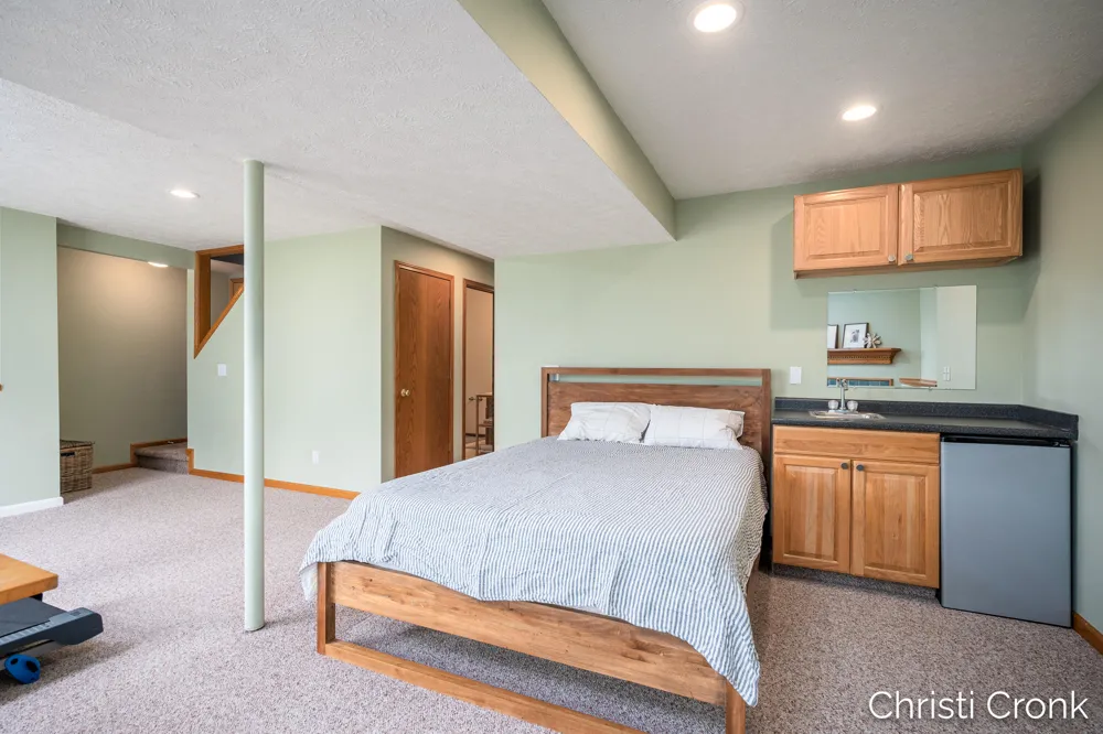 8414 Windstone Drive NE Rockford, MI 49341