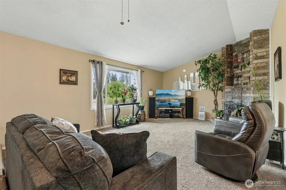 14708 NE 37th Street Vancouver, WA 98682