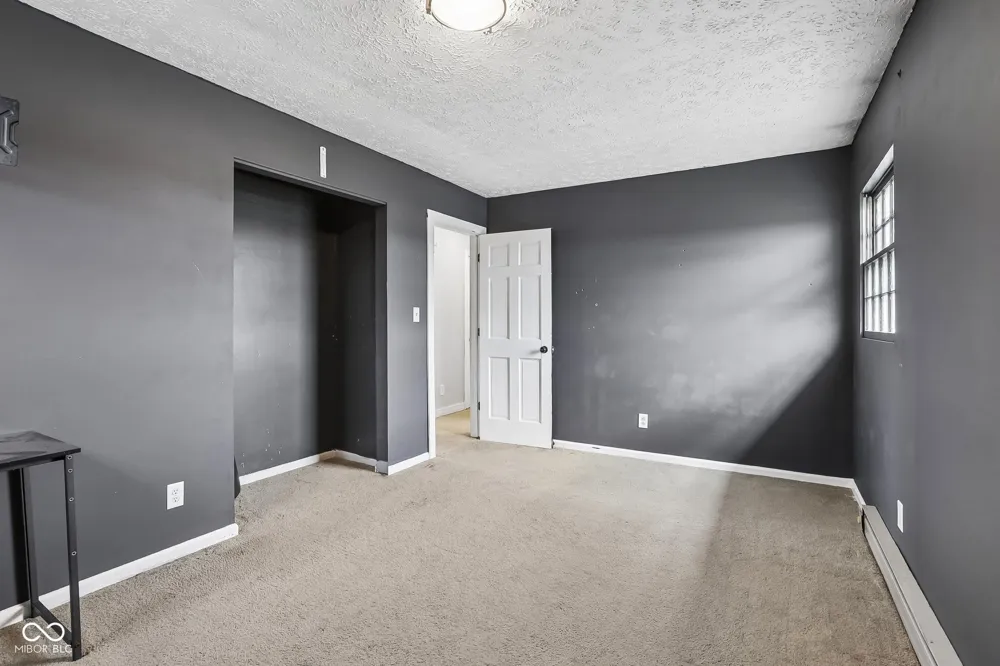7180 400 W Fairland, IN 46126
