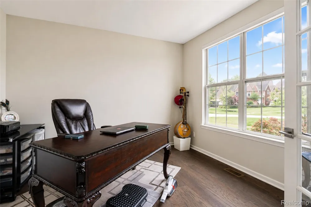 50951 Sevilla Circle Novi City, MI 48374