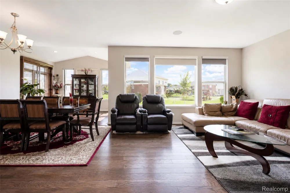50951 Sevilla Circle Novi City, MI 48374
