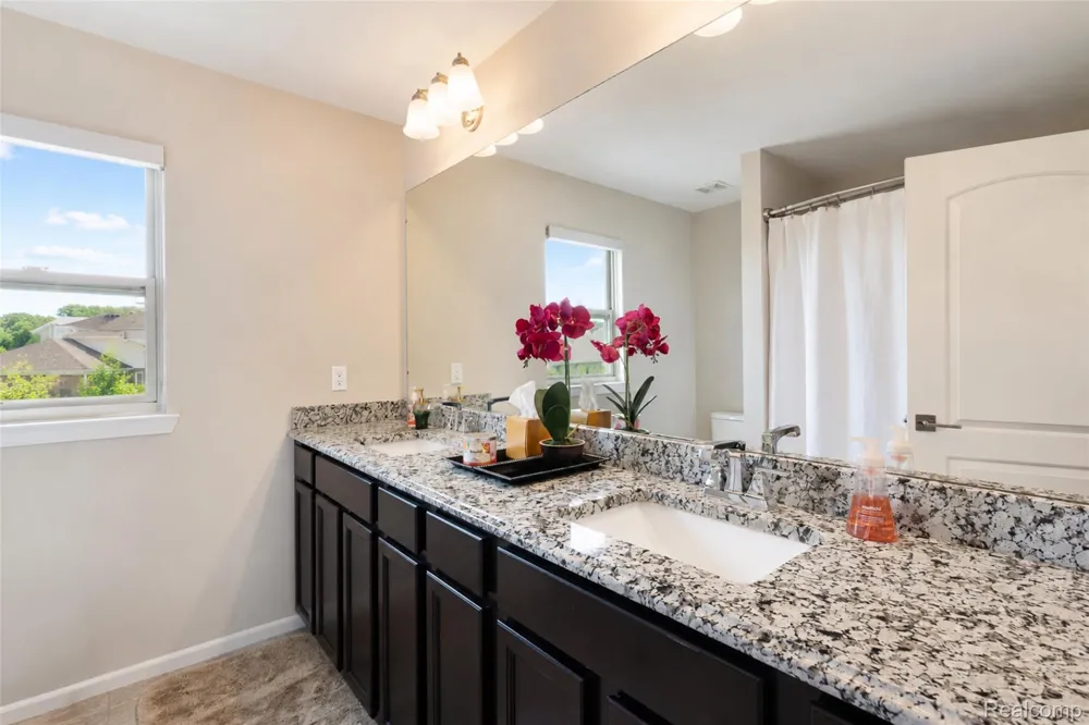 50951 Sevilla Circle Novi City, MI 48374