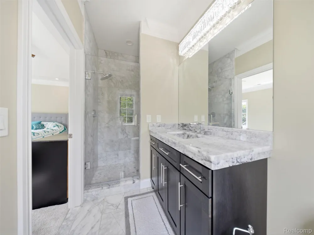 2365 Melton Drive Howell City, MI 48843