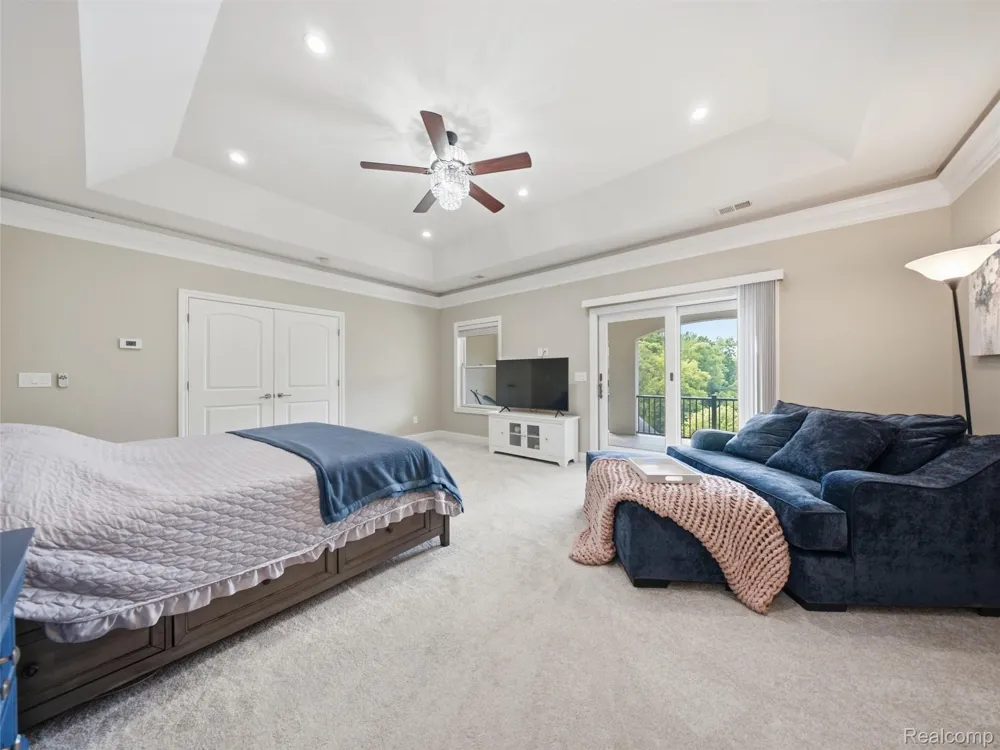 2365 Melton Drive Howell City, MI 48843