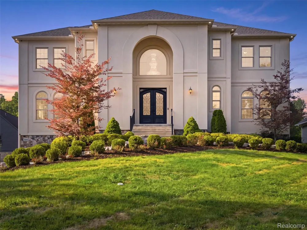 2365 Melton Drive Howell City, MI 48843