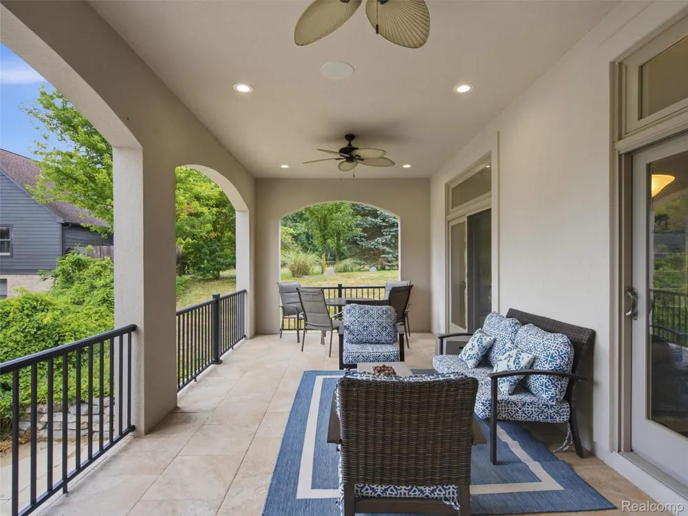 2365 Melton Drive Howell City, MI 48843