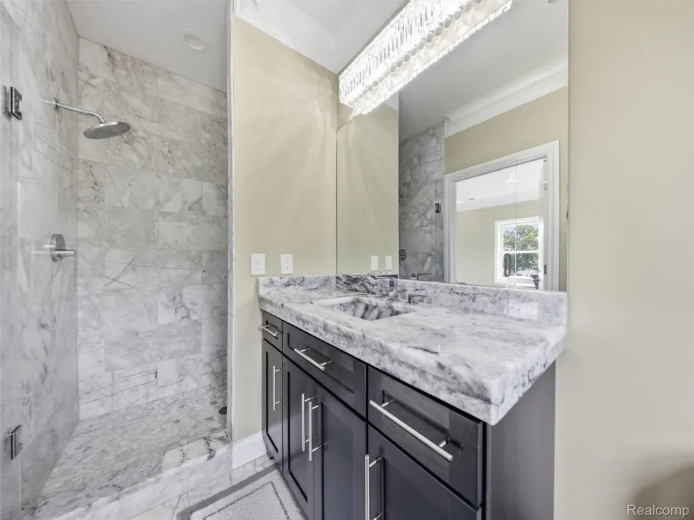 2365 Melton Drive Howell City, MI 48843