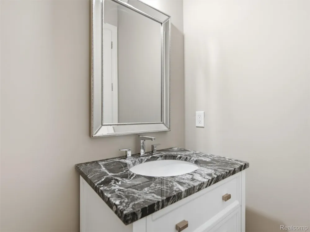 2365 Melton Drive Howell City, MI 48843