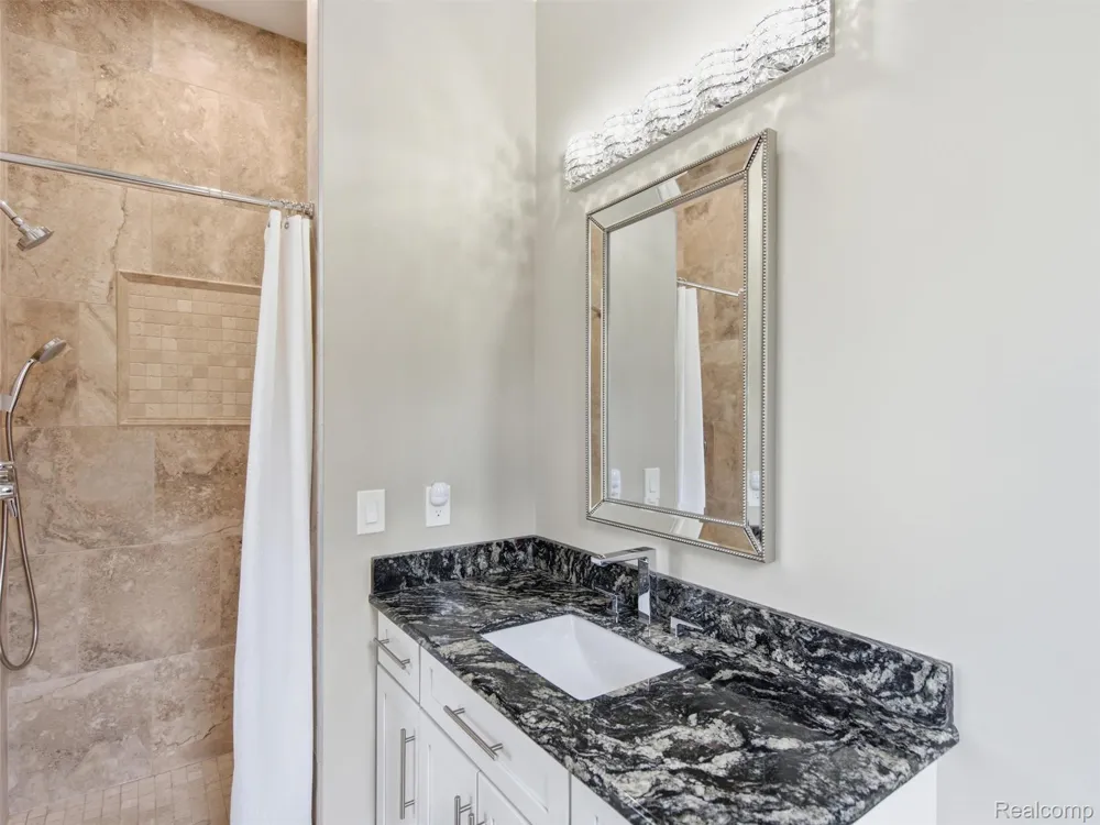 2365 Melton Drive Howell City, MI 48843