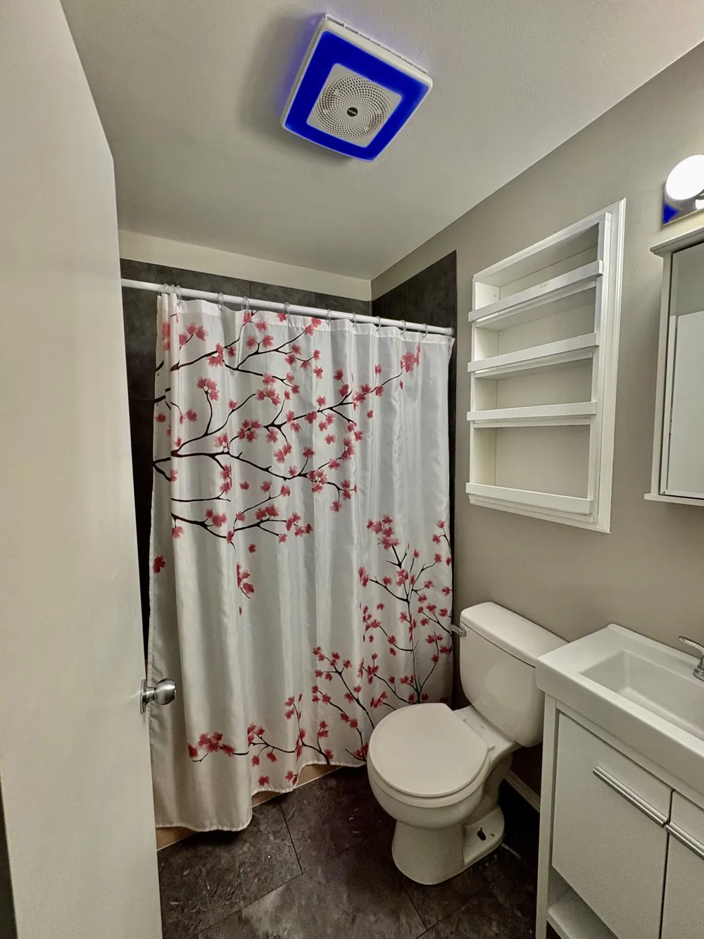 70 Hillcrest Avenue Hobart, IN 46342