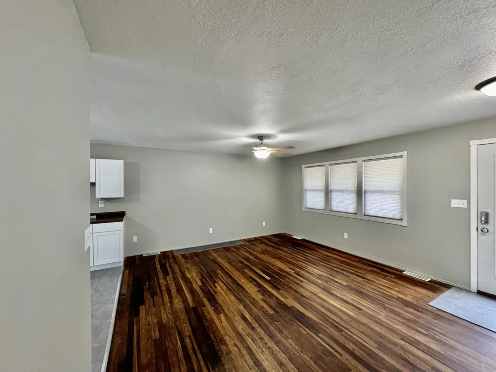 70 Hillcrest Avenue Hobart, IN 46342
