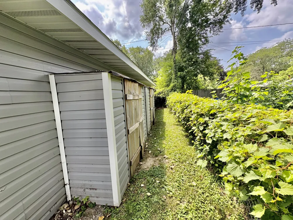 70 Hillcrest Avenue Hobart, IN 46342