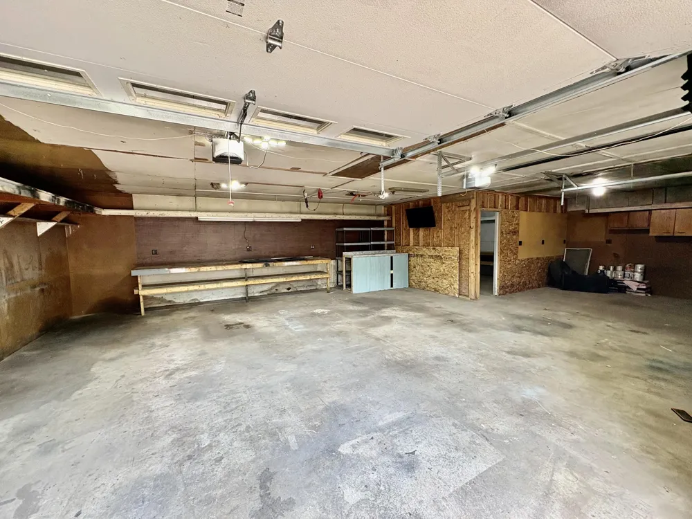 70 Hillcrest Avenue Hobart, IN 46342