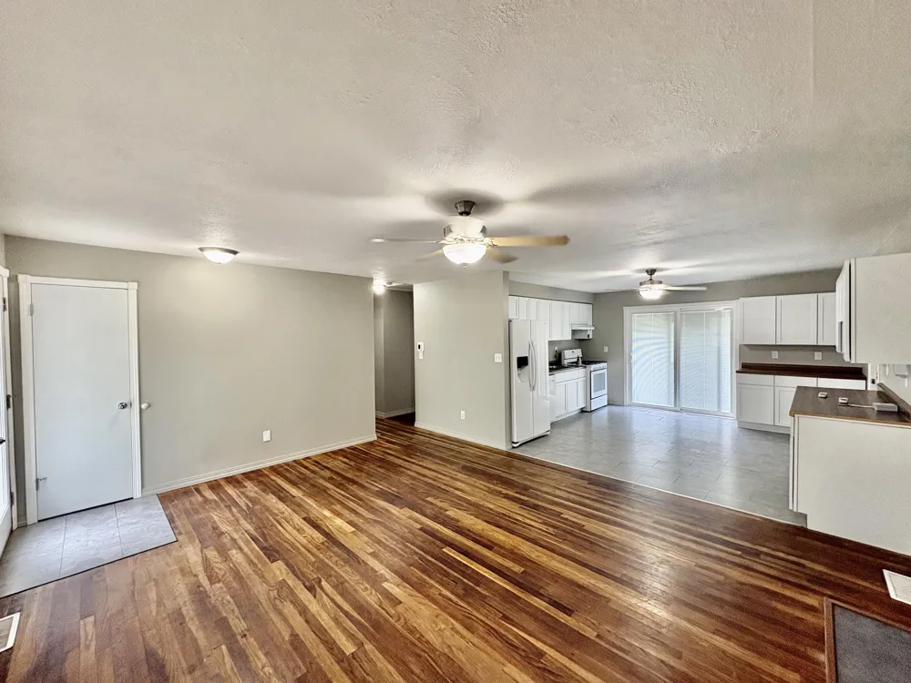 70 Hillcrest Avenue Hobart, IN 46342