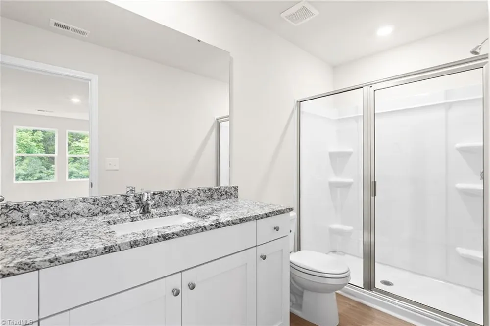 2124 Willow Glen Drive Graham, NC 27253