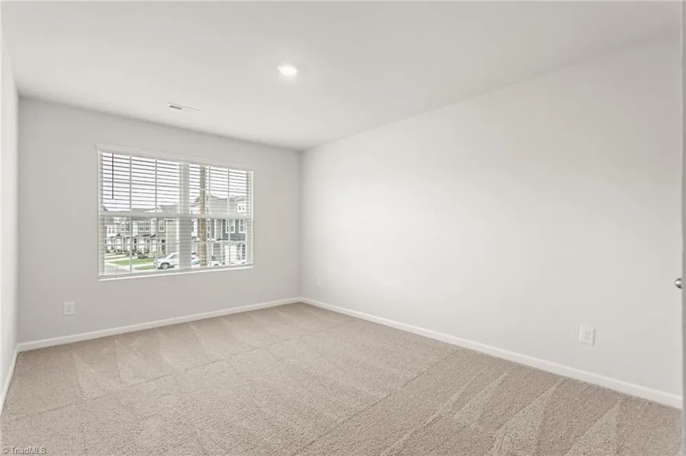 2124 Willow Glen Drive Graham, NC 27253