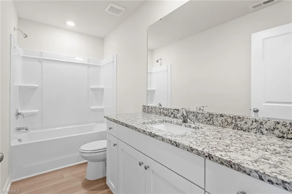 2124 Willow Glen Drive Graham, NC 27253