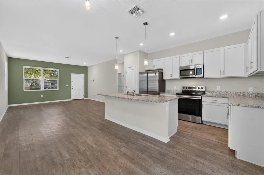 3507 E 10TH AVENUE Tampa, FL 33605