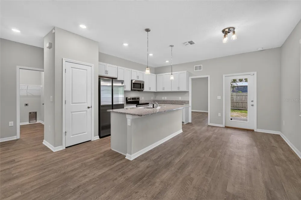3507 E 10TH AVENUE Tampa, FL 33605