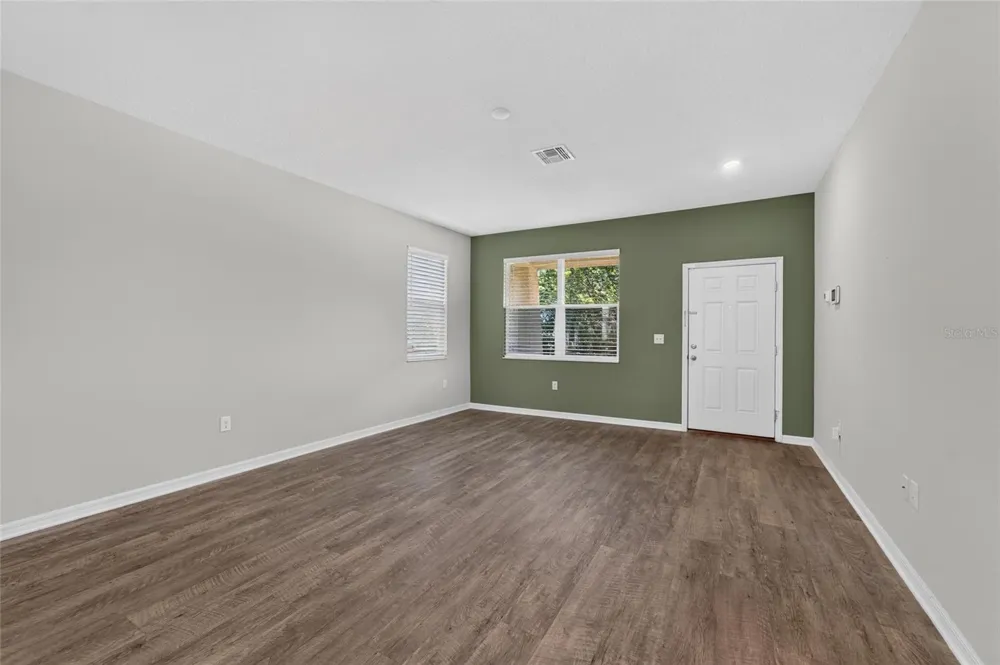 3507 E 10TH AVENUE Tampa, FL 33605