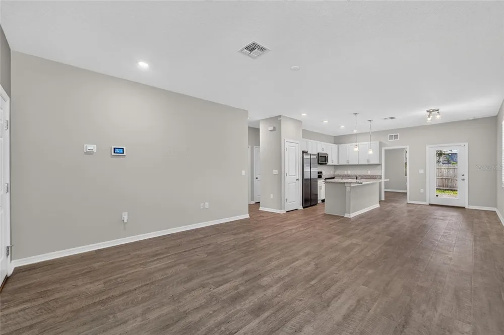 3507 E 10TH AVENUE Tampa, FL 33605
