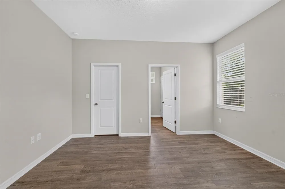 3507 E 10TH AVENUE Tampa, FL 33605