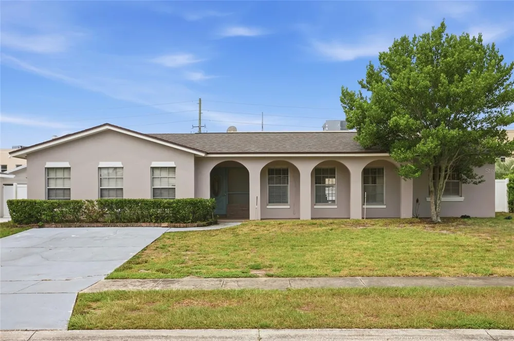 4 CARRIAGE HILL CIRCLE Casselberry, FL 32707