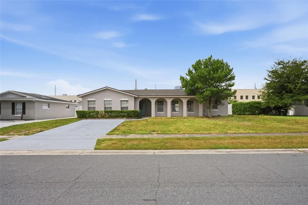 4 CARRIAGE HILL CIRCLE Casselberry, FL 32707