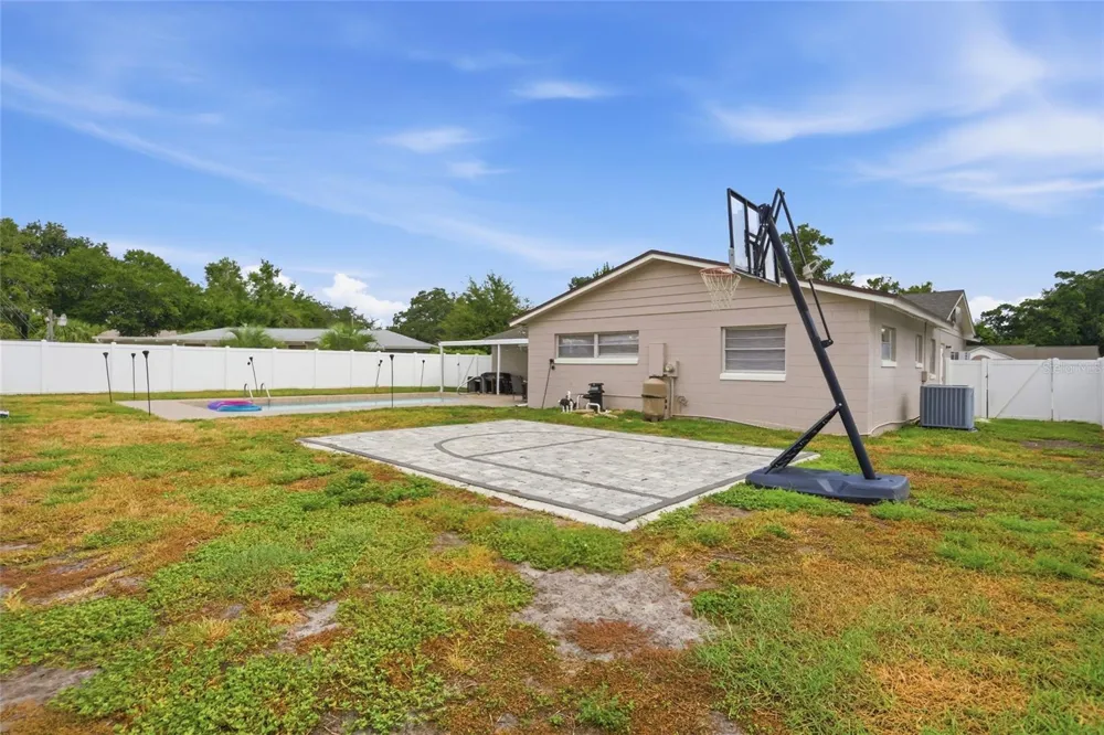 4 CARRIAGE HILL CIRCLE Casselberry, FL 32707