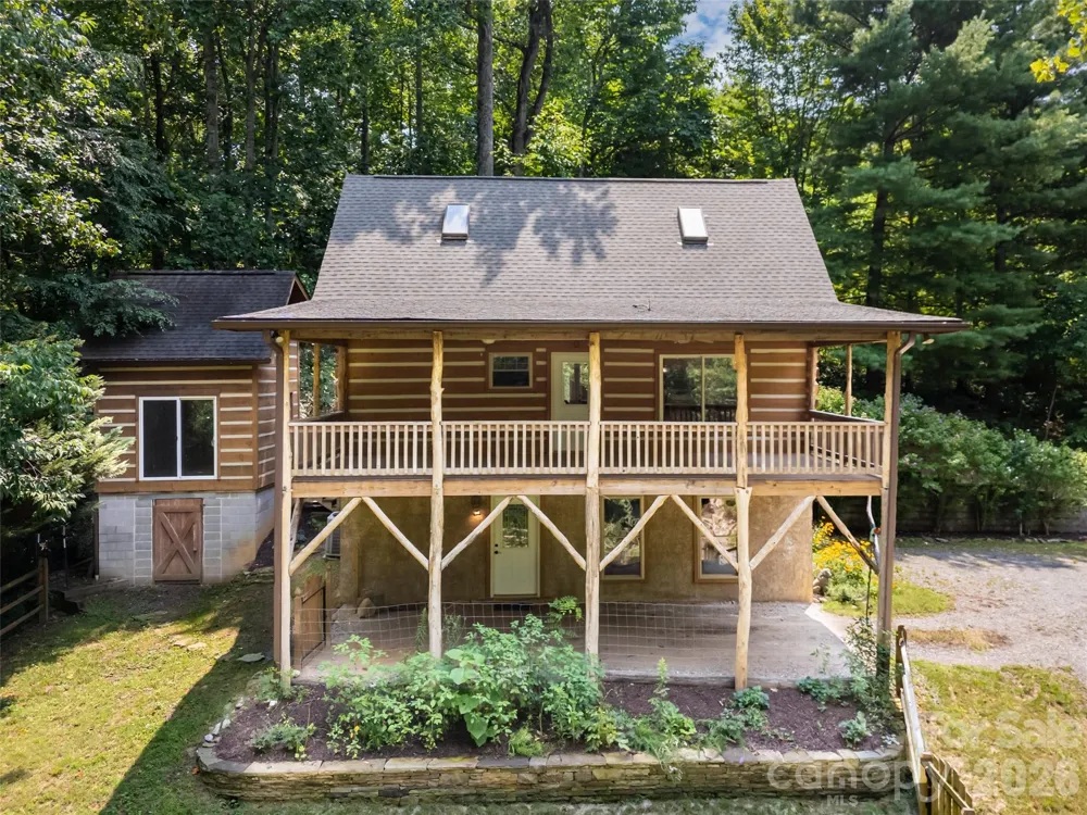 24 Gregory Hill Road Fairview, NC 28730