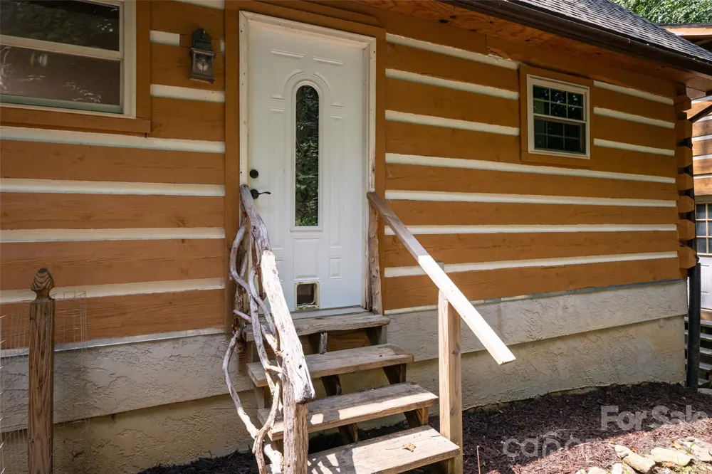 24 Gregory Hill Road Fairview, NC 28730