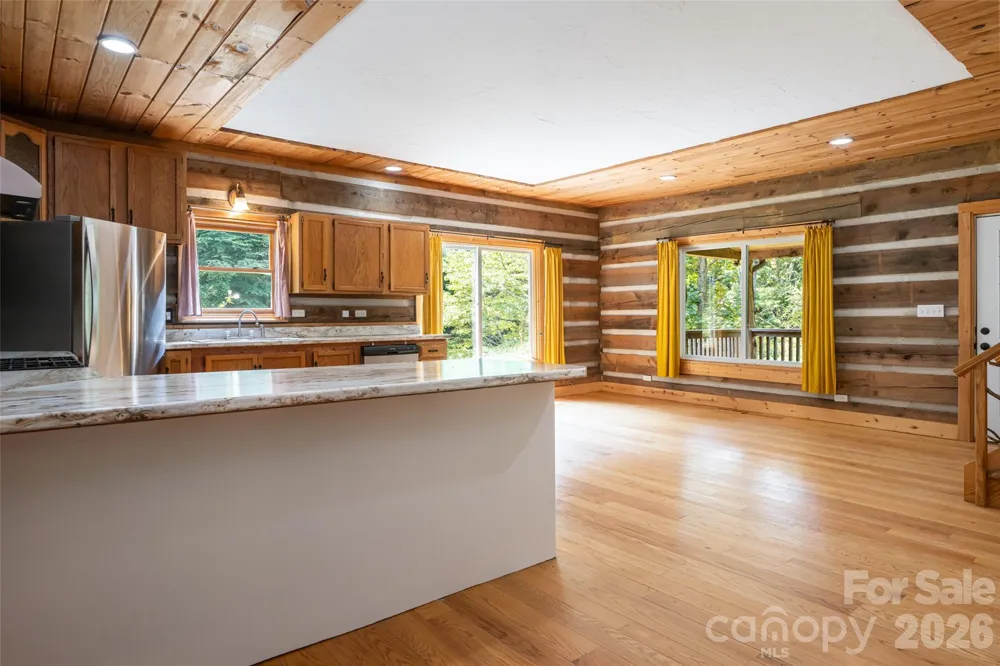 24 Gregory Hill Road Fairview, NC 28730