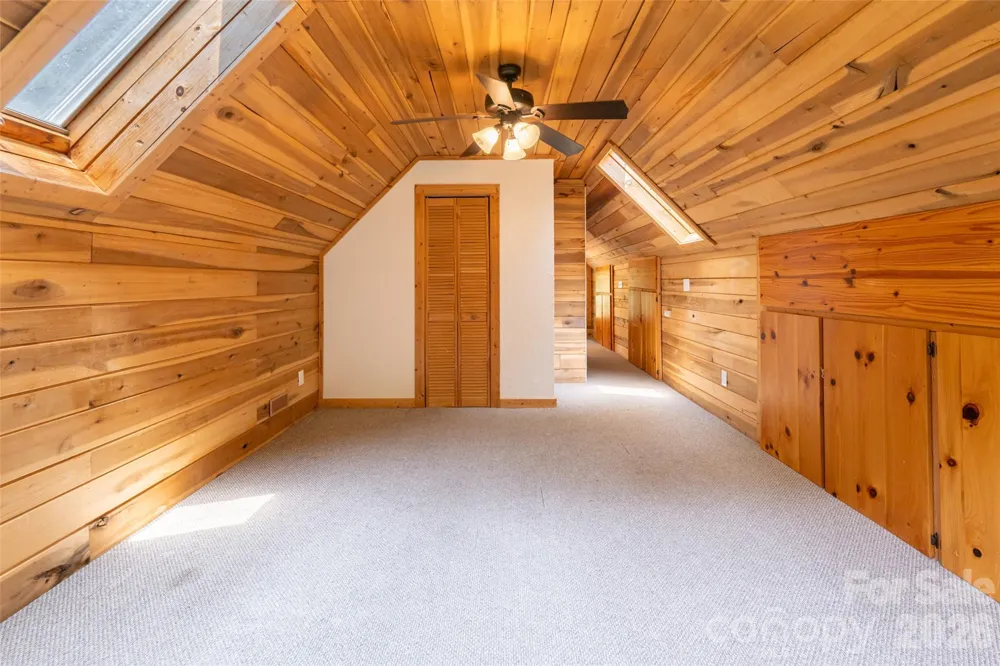 24 Gregory Hill Road Fairview, NC 28730