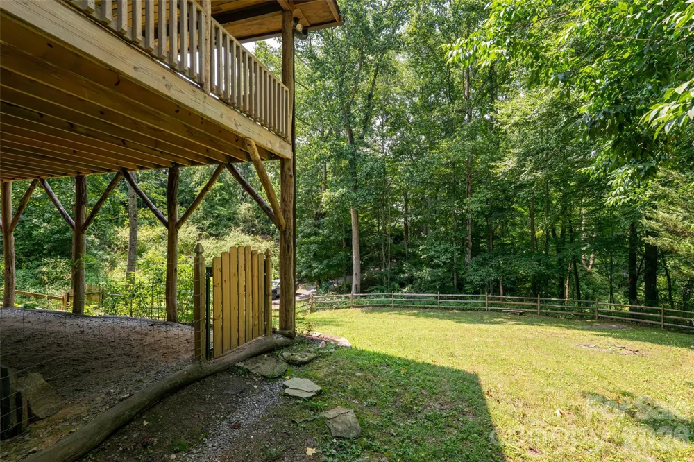 24 Gregory Hill Road Fairview, NC 28730