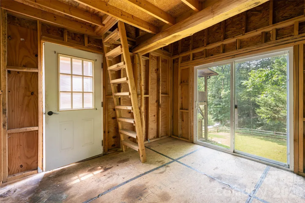 24 Gregory Hill Road Fairview, NC 28730