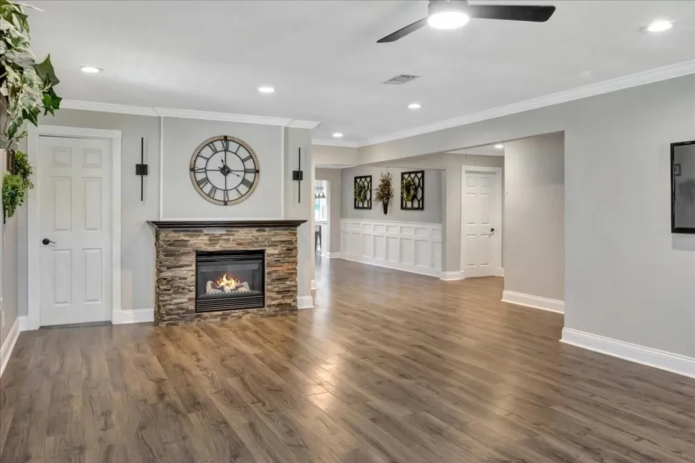 12335 2nd Street Santa Fe, TX 77539
