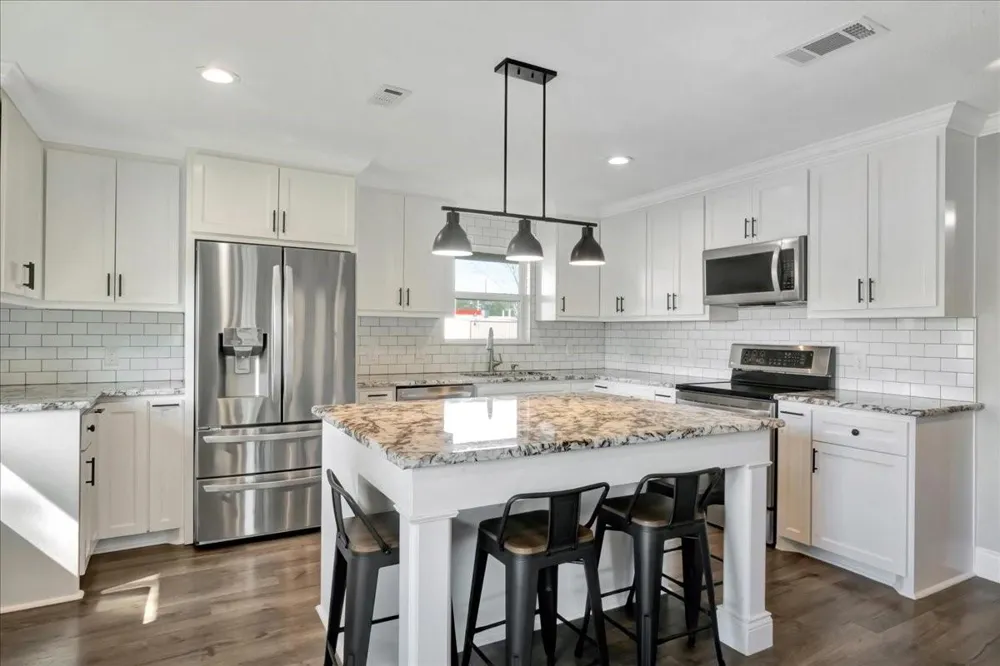 12335 2nd Street Santa Fe, TX 77539