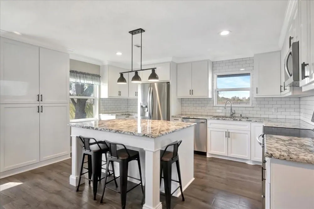 12335 2nd Street Santa Fe, TX 77539