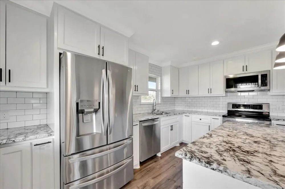 12335 2nd Street Santa Fe, TX 77539