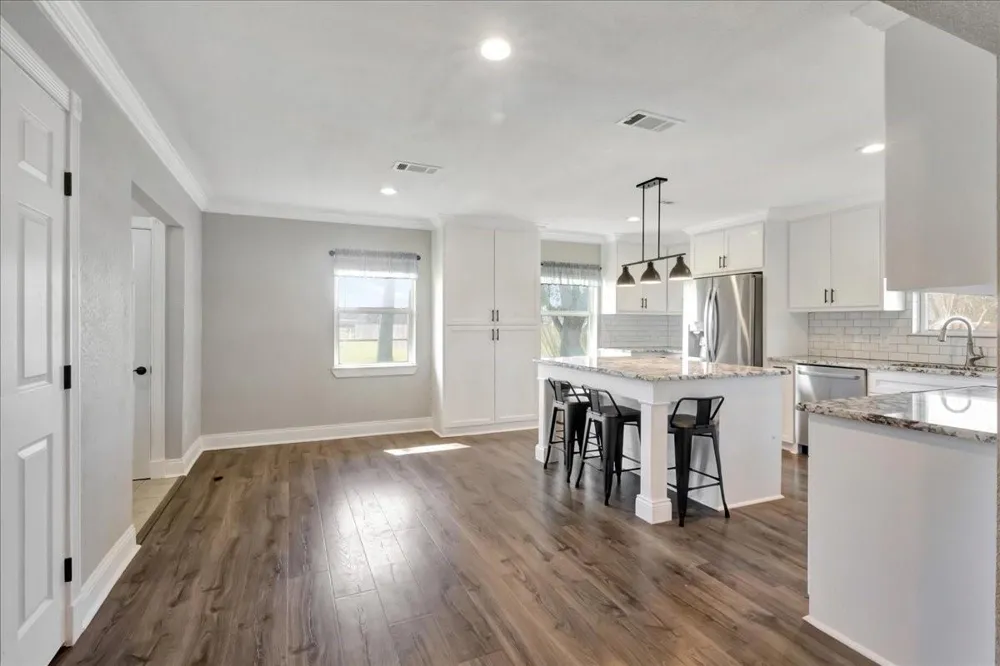 12335 2nd Street Santa Fe, TX 77539