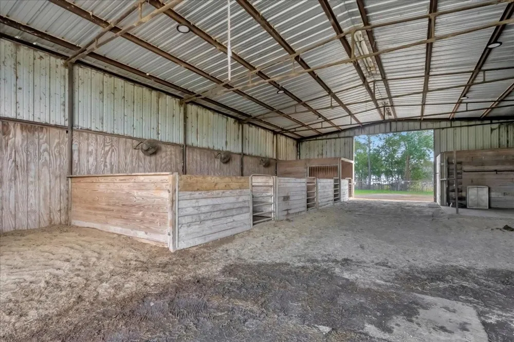 12335 2nd Street Santa Fe, TX 77539