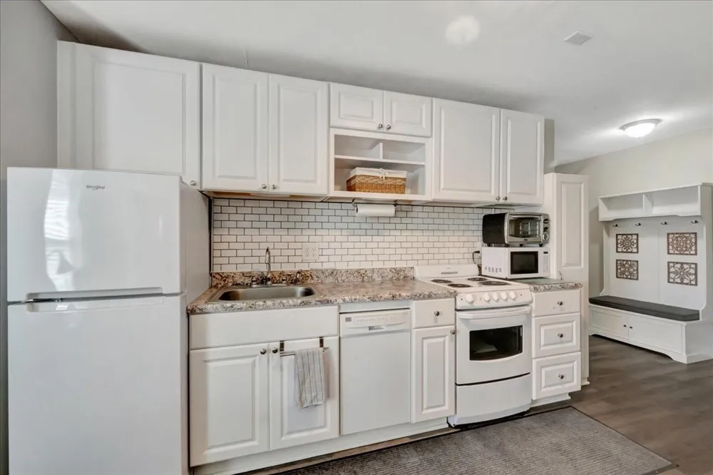 12335 2nd Street Santa Fe, TX 77539