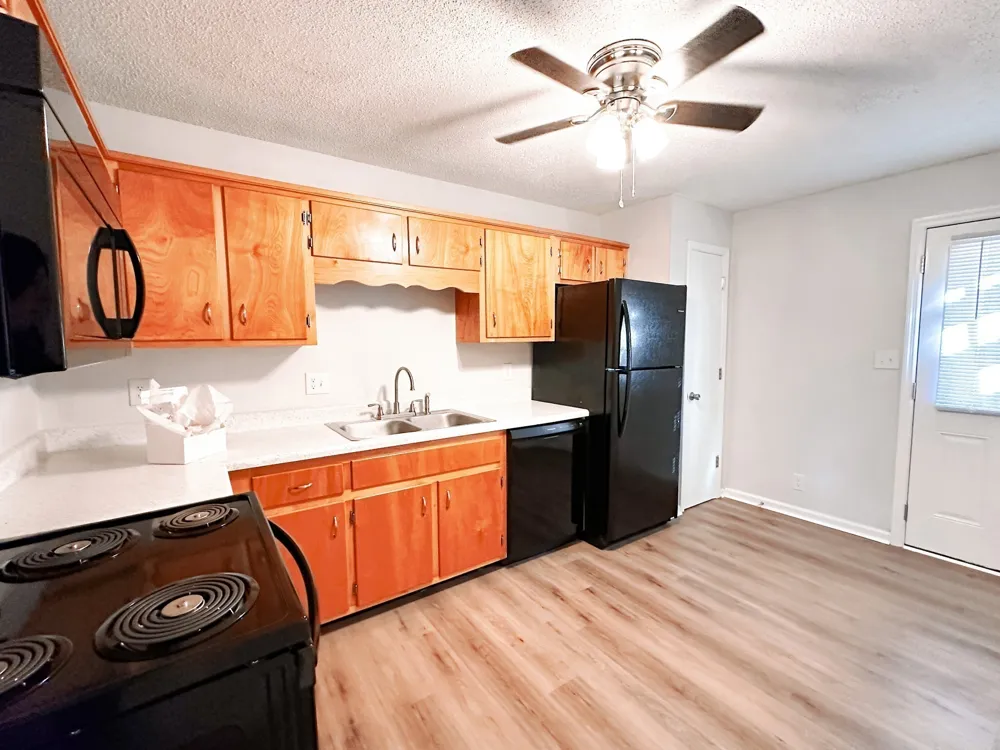 470 Martha Ln #H Clarksville, TN 37043