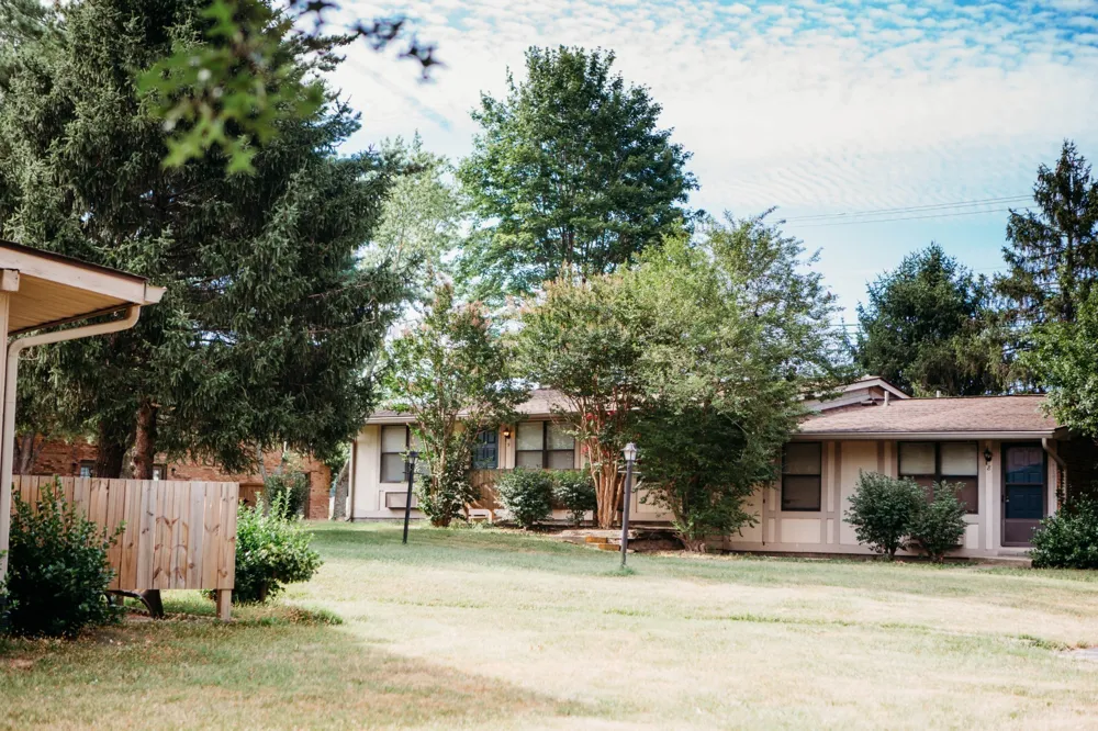 2421 Madison St #13 Clarksville, TN 37043