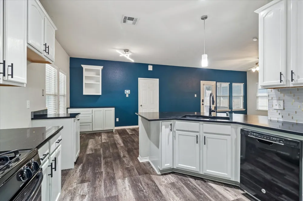 1145 King George Lane Savannah, TX 76227