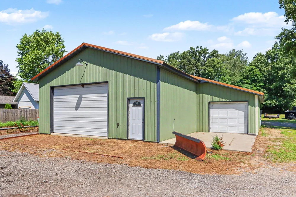 25490 Front Street Mattawan, MI 49071