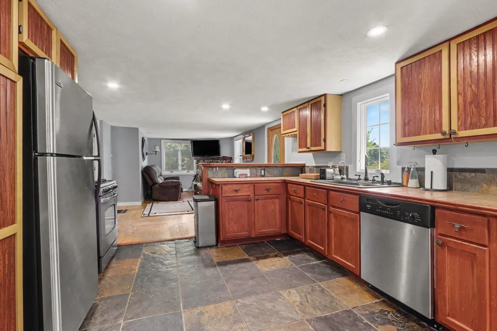 25490 Front Street Mattawan, MI 49071