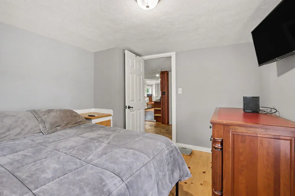 25490 Front Street Mattawan, MI 49071
